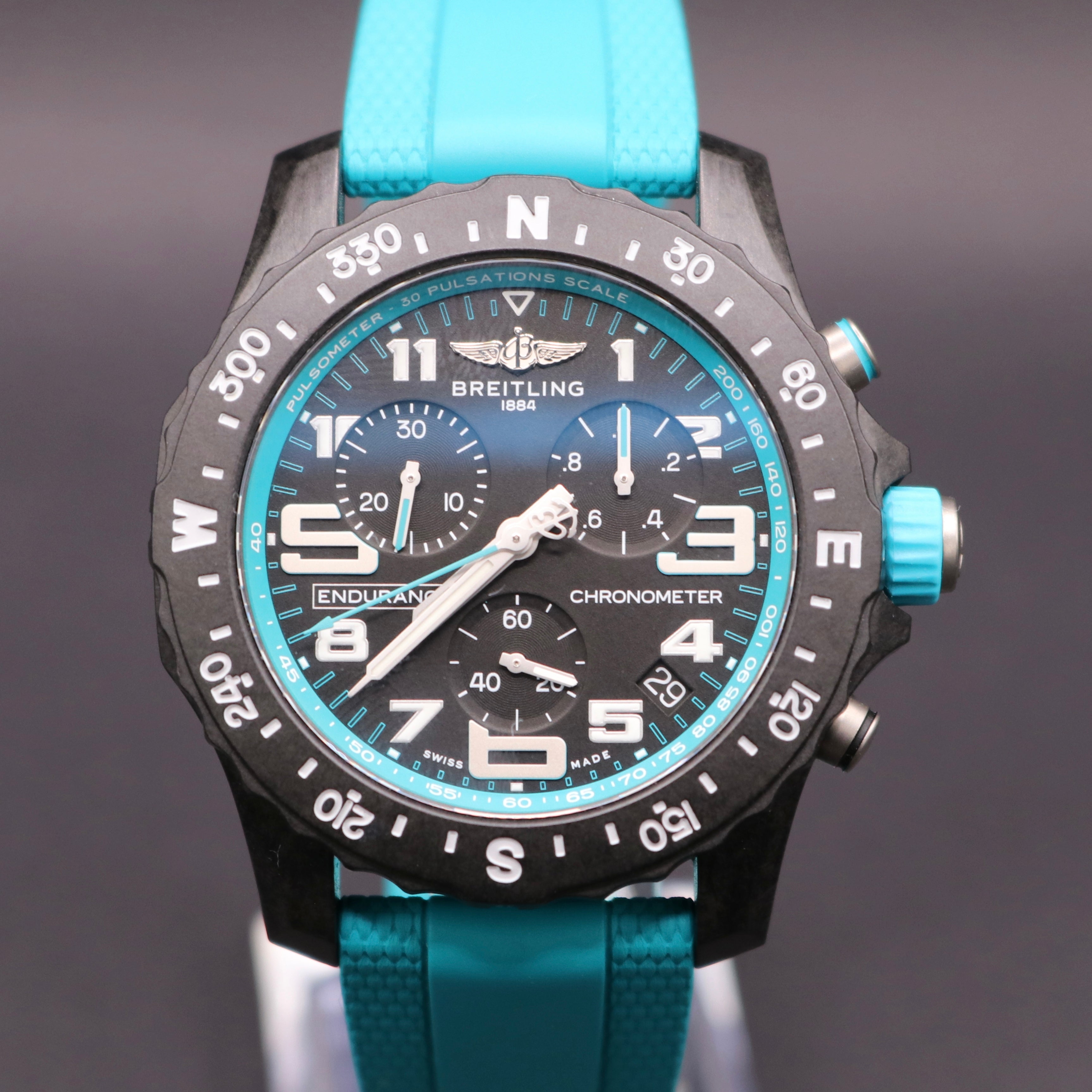 UNWORN 2026 BREITLING Endurance Pro Turquoise Full Set - Warranty28 - PX Ava