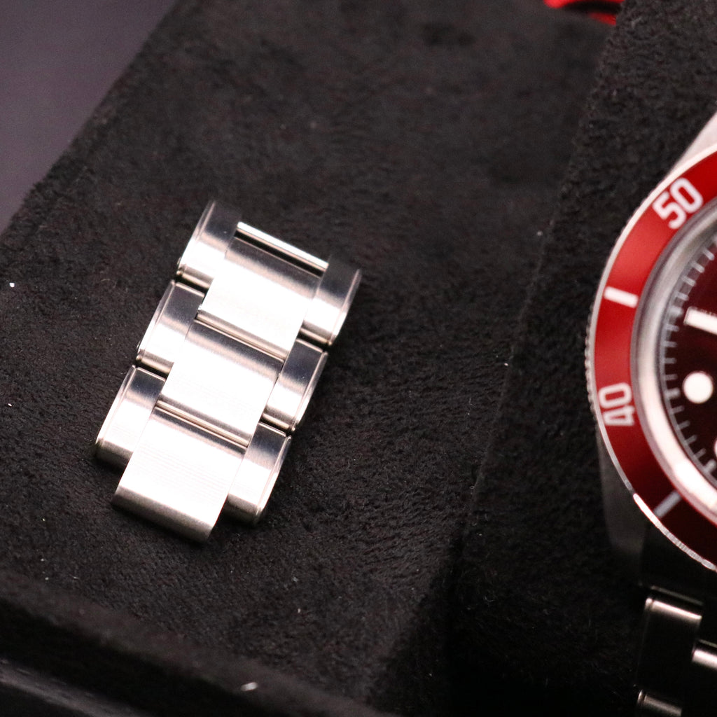 2025 Tudor Black Bay 58 39mm Burgundy Dial - M7939A1A0RU-0002 - Full set + Links