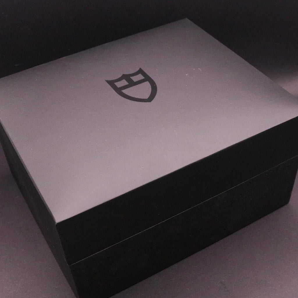 TUDOR Black Bay Chrono Reverse Panda 79360- Full Set - Full Links - Warranty27