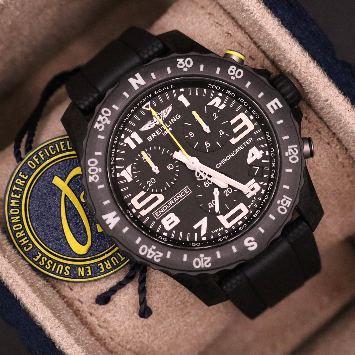 2025 Breitling Endurance Pro Black 44mm X83310 - Full set - Mint conditon - PX