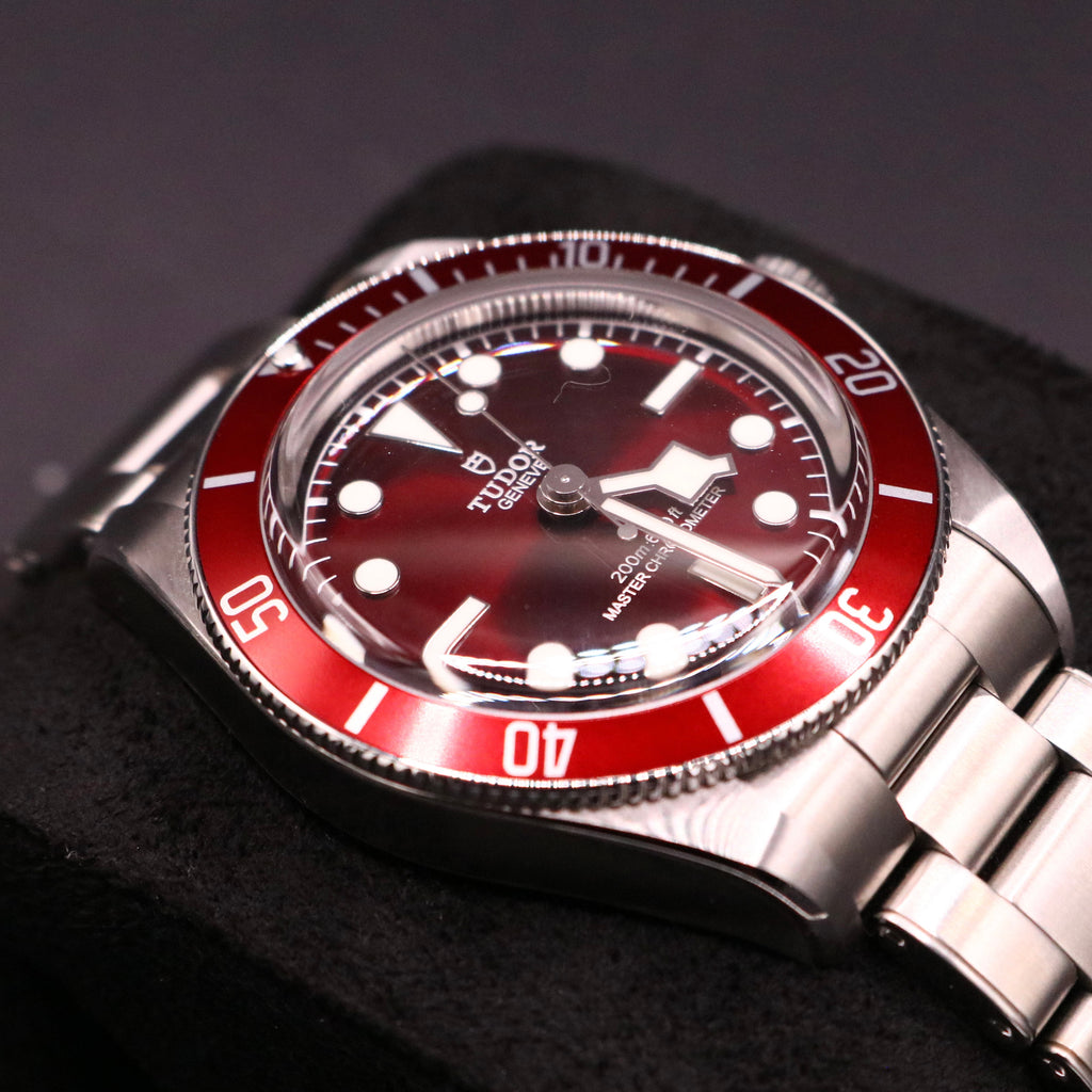 2025 Tudor Black Bay 58 39mm Burgundy Dial - M7939A1A0RU-0002 - Full set + Links