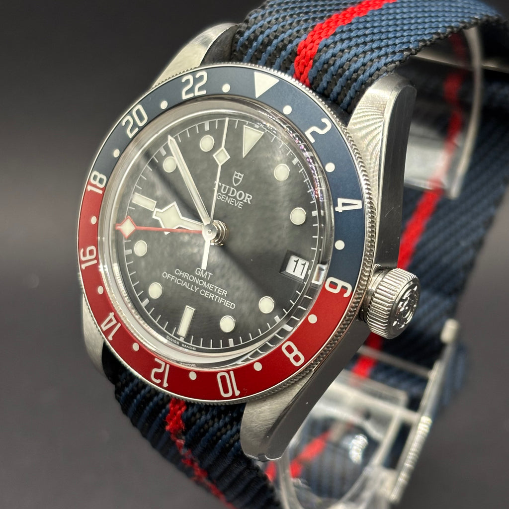 TUDOR Black Bay GMT Pepsi - 2022 - Box and Papers