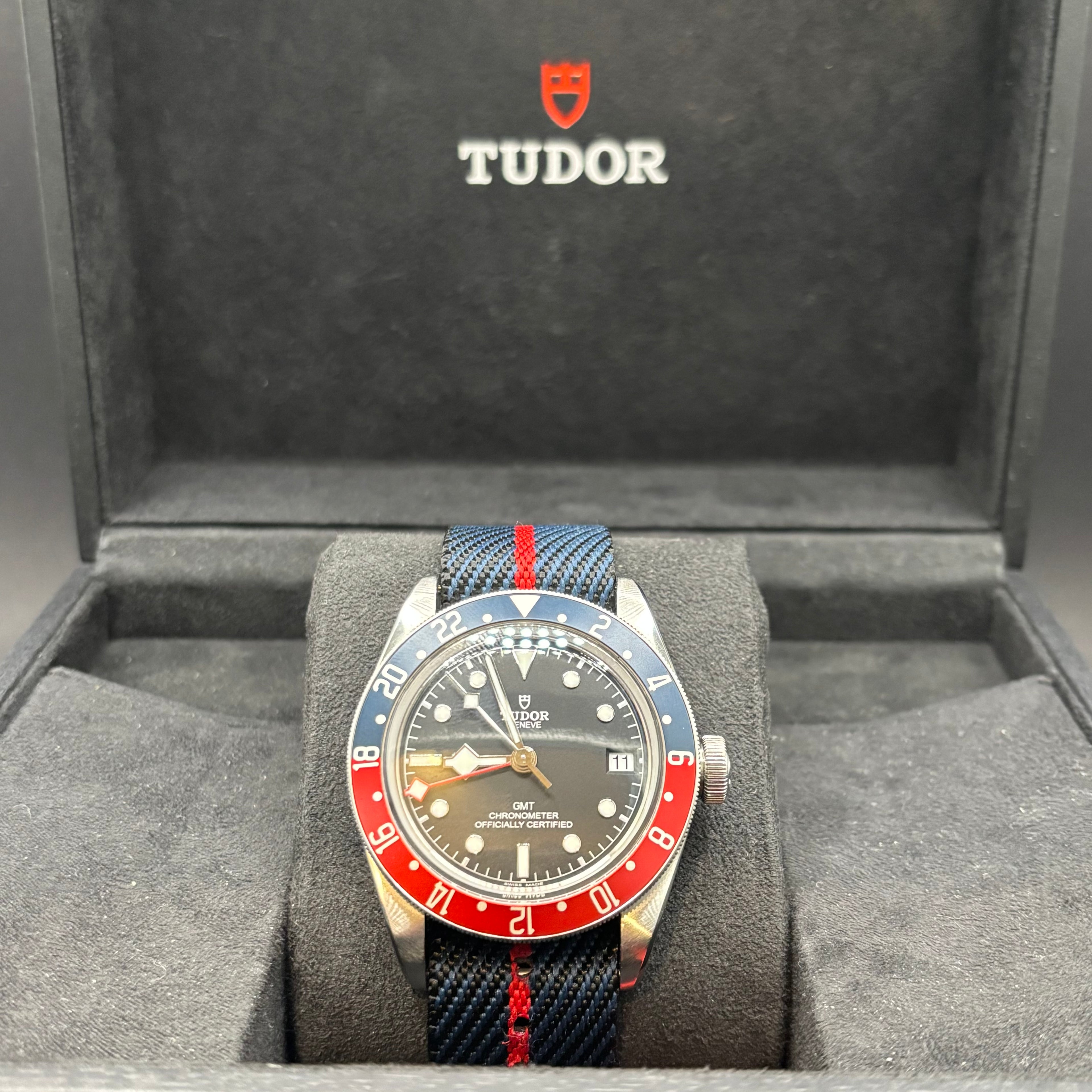 TUDOR Black Bay GMT Pepsi - 2022 - Box and Papers
